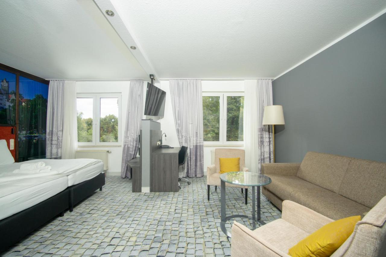 Sl'Otel Im Parforcehaus Bernburg Luaran gambar