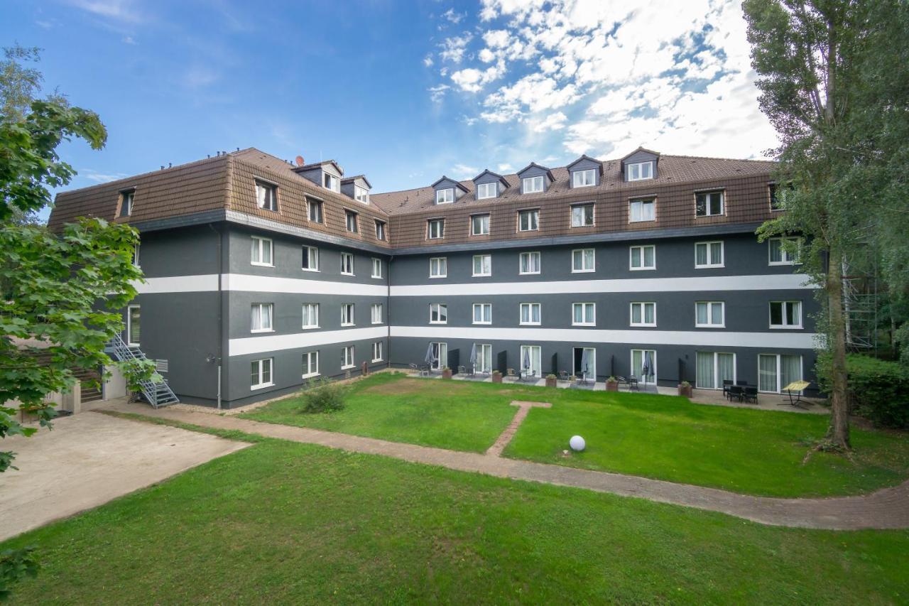 Sl'Otel Im Parforcehaus Bernburg Luaran gambar